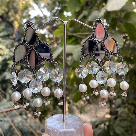 Beautiful mirror work earrings - Picture 5 of 10